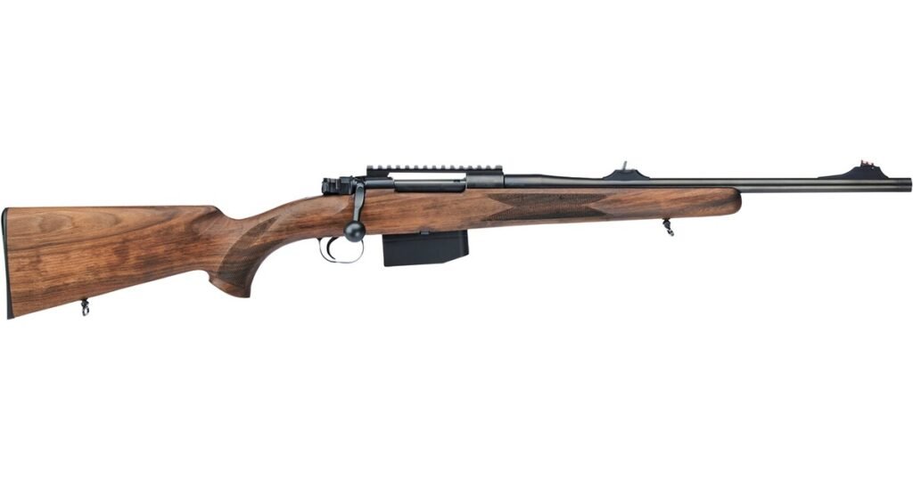 Gewehr mit Holzschaft und Zielfernrohr